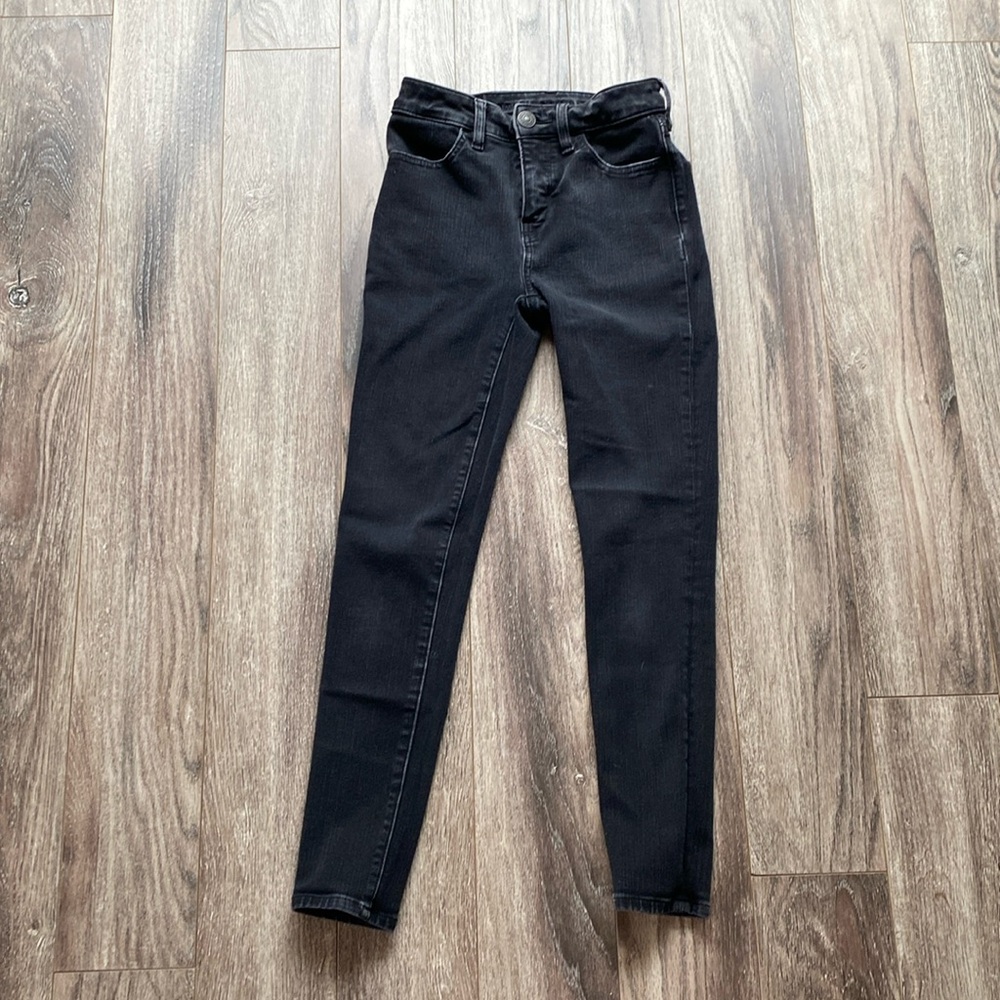 American eagle black high rise jegging . 00 short